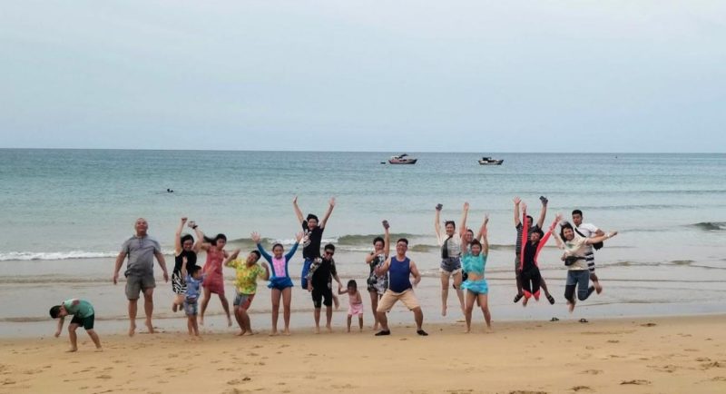 Tổ chức teambuilding, tắm biển tại Bãi Tiên