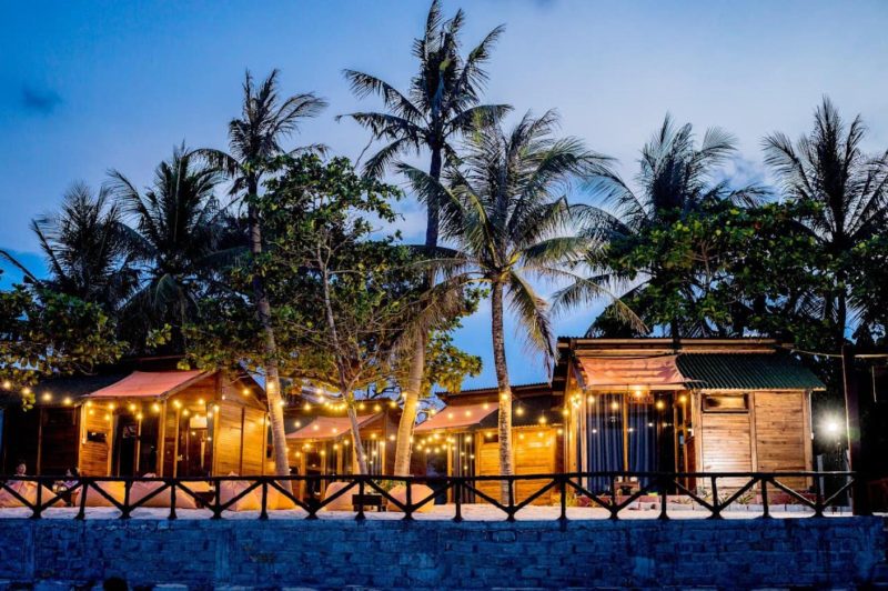 Gành Dưa Beach Cabin