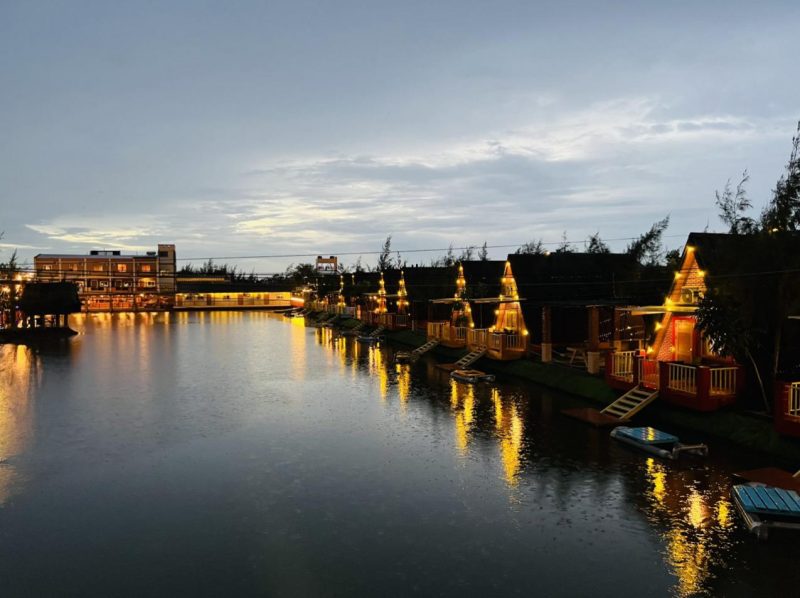 Khu du lịch sinh thái Làng Yến về đêm